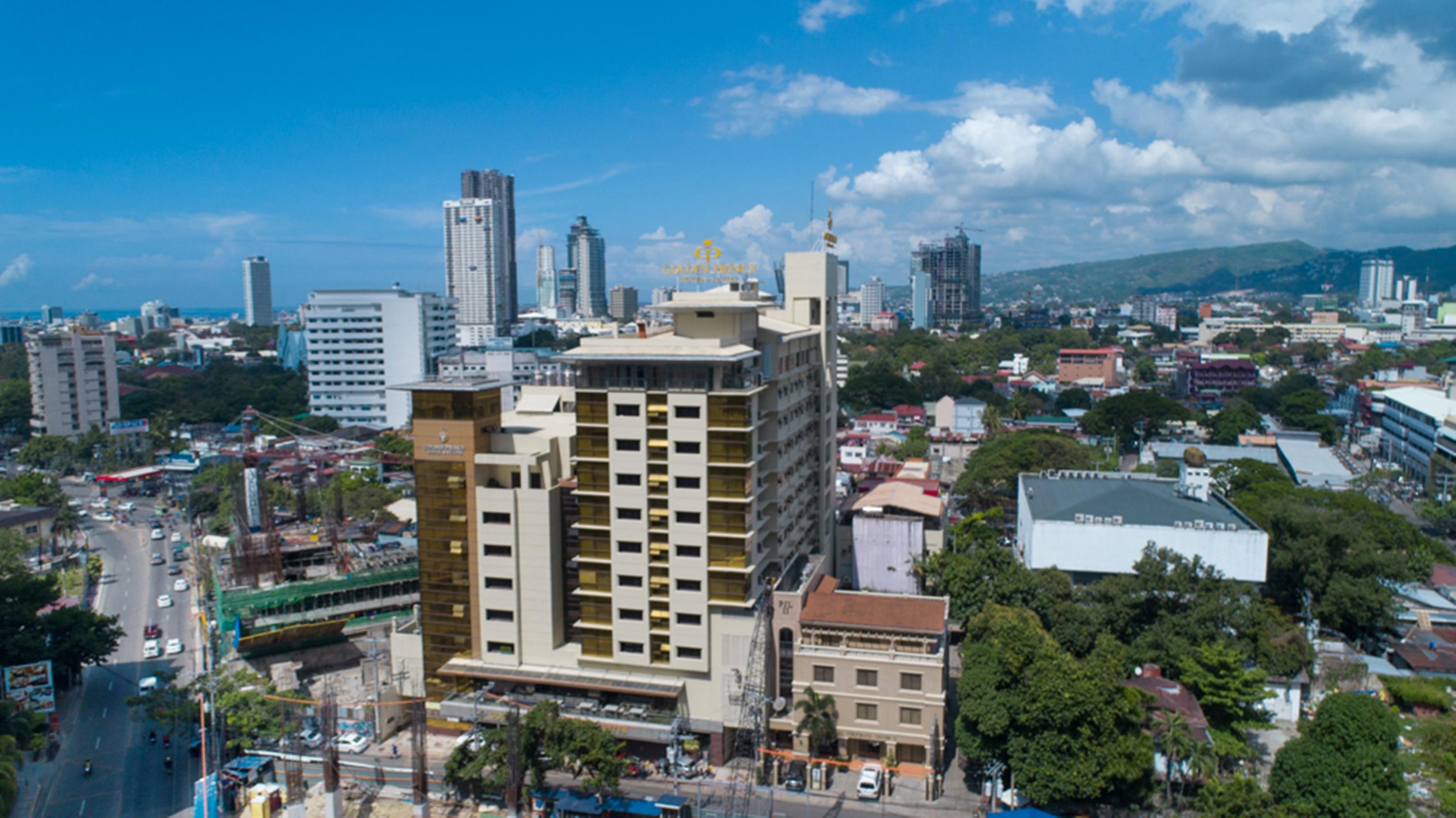 Golden Prince Hotel & Suites Cebu Exterior photo